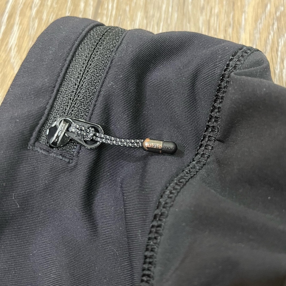 Lululemon Athletica Speed Up Shorts - Picture 6 of 9